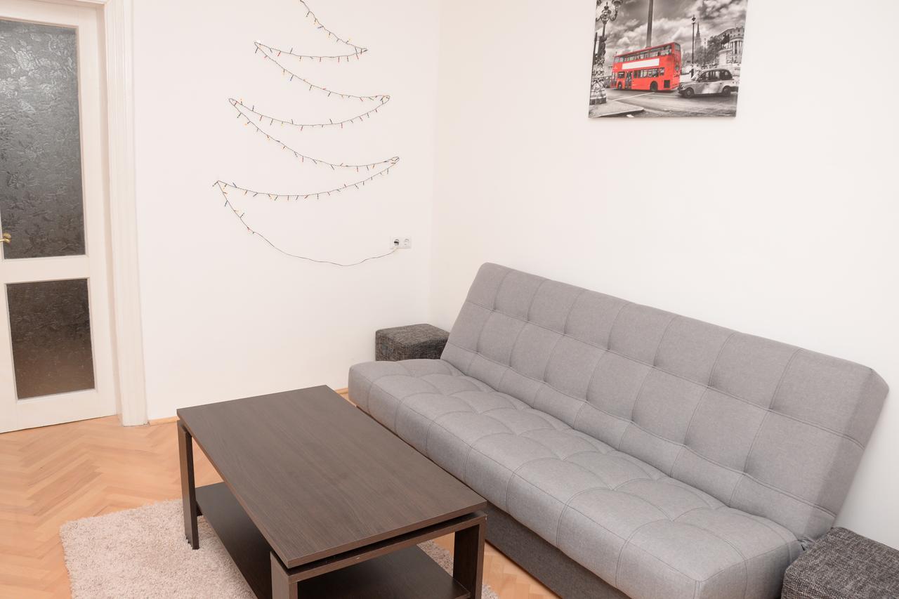 Free People Hostel Lviv Luaran gambar