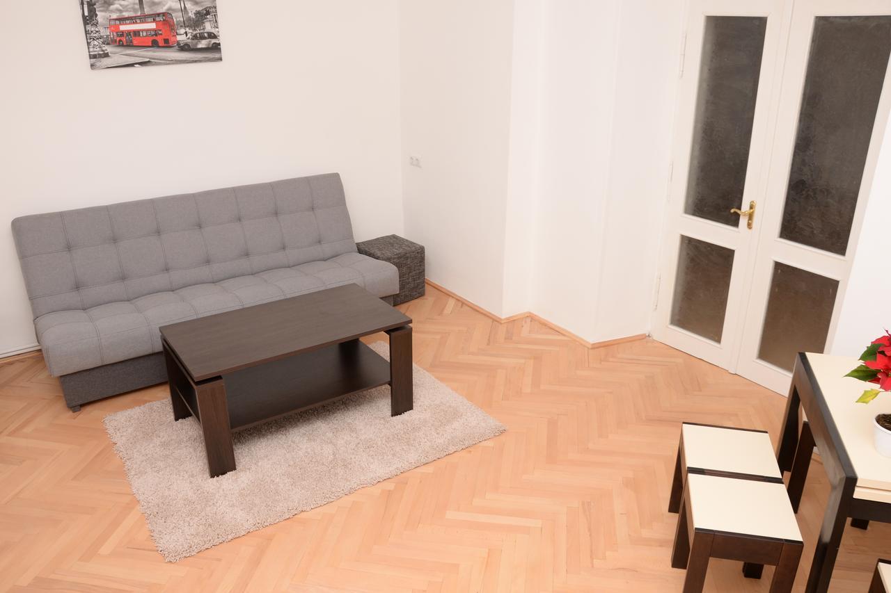 Free People Hostel Lviv Luaran gambar