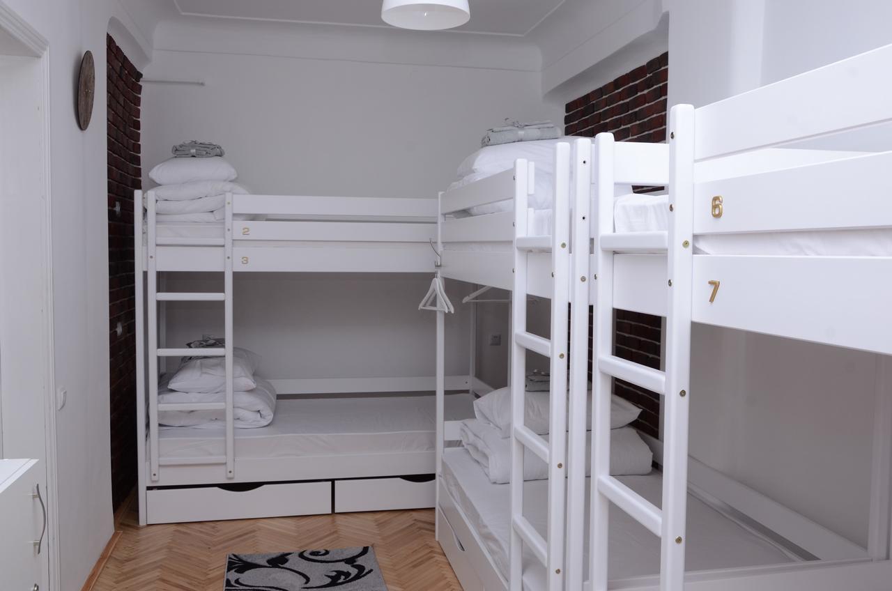 Free People Hostel Lviv Luaran gambar
